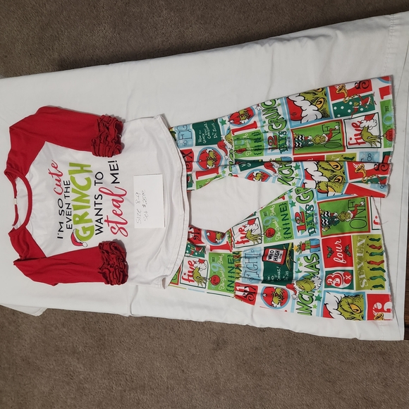 Festive Grinch Matching Sey - Red and Green - Picture 1 of 1